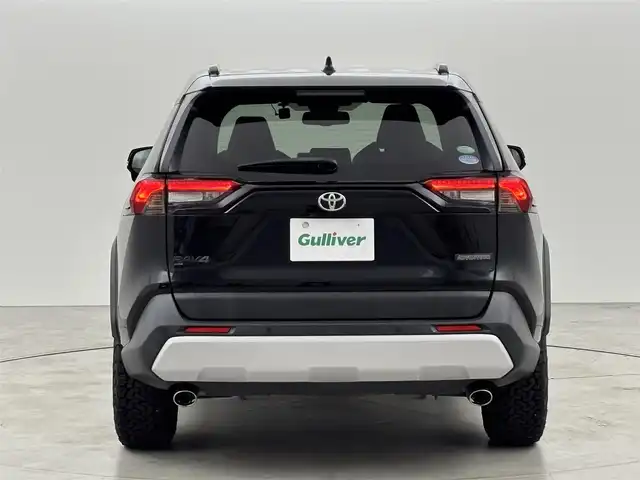 トヨタ ＲＡＶ４ アドベンチャー 福岡県 2021(令3)年 5.8万km アティチュードブラックマイカ 純正９型ＤＡ　/バックカメラ　/ビルトインＥＴＣ２．０　/前方ドライブレコーダー　/レーダークルーズコントロール　/コーナーセンサー　/衝突軽減ブレーキ　/レーンキープ　/アクセル踏み間違い防止　/ブラインドスポットモニター　/ヒルディセントコントロール　/ＲＡＹＳ製１６インチＡＷ　/LEDヘッドライト