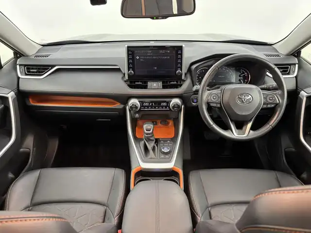 トヨタ ＲＡＶ４ アドベンチャー 福岡県 2021(令3)年 5.8万km アティチュードブラックマイカ 純正９型ＤＡ　/バックカメラ　/ビルトインＥＴＣ２．０　/前方ドライブレコーダー　/レーダークルーズコントロール　/コーナーセンサー　/衝突軽減ブレーキ　/レーンキープ　/アクセル踏み間違い防止　/ブラインドスポットモニター　/ヒルディセントコントロール　/ＲＡＹＳ製１６インチＡＷ　/LEDヘッドライト