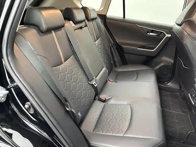 トヨタ ＲＡＶ４ アドベンチャー 福岡県 2021(令3)年 5.8万km アティチュードブラックマイカ 純正９型ＤＡ　/バックカメラ　/ビルトインＥＴＣ２．０　/前方ドライブレコーダー　/レーダークルーズコントロール　/コーナーセンサー　/衝突軽減ブレーキ　/レーンキープ　/アクセル踏み間違い防止　/ブラインドスポットモニター　/ヒルディセントコントロール　/ＲＡＹＳ製１６インチＡＷ　/LEDヘッドライト
