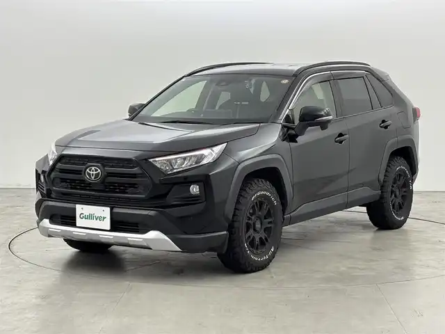 トヨタ ＲＡＶ４ アドベンチャー 福岡県 2021(令3)年 5.8万km アティチュードブラックマイカ 純正９型ＤＡ　/バックカメラ　/ビルトインＥＴＣ２．０　/前方ドライブレコーダー　/レーダークルーズコントロール　/コーナーセンサー　/衝突軽減ブレーキ　/レーンキープ　/アクセル踏み間違い防止　/ブラインドスポットモニター　/ヒルディセントコントロール　/ＲＡＹＳ製１６インチＡＷ　/LEDヘッドライト