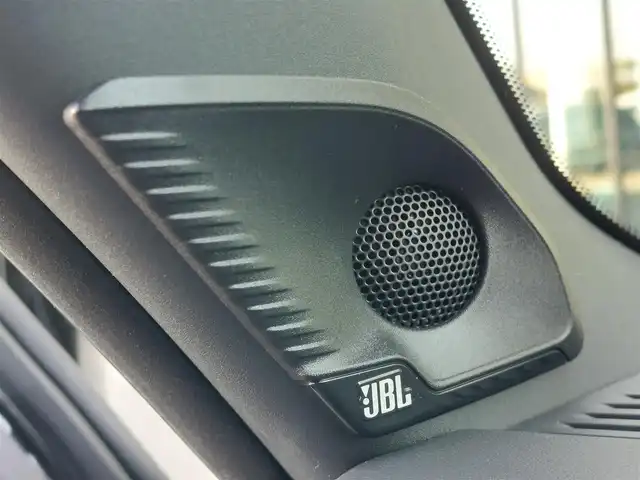 トヨタ ランドクルーザー ２５０ ZX 東京都 2024(令6)年 0.8万km ブラック ワンオーナー/ムーンルーフ/バグガード/メーカーＤＡナビ/フルセグTV/ＪＢＬプレミアムサウンド/パノラミックビューモニター/デジタルインナーミラー/ワイヤレス充電器/ビルトインＥＴＣ２．０/トヨタセーフティセンス/レーダークルーズコントロール/コーナーセンサー/プリクラッシュセーフティ/レーンキープアシスト/ブラインドスポットモニター/アクセル踏み間違い防止/ヒルディセントコントロール/ヘッドアップディスプレイ/パドルシフト/レザーシート/パワーシート/シートヒーター/ベンチレーション/ステアリングヒーター/パワーバックドア/ルーフレール/純正２０インチアルミホイール/ＬＥＤヘッドライト/純正エンジンスターター