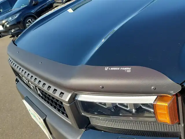 トヨタ ランドクルーザー ２５０ ZX 東京都 2024(令6)年 0.8万km ブラック ワンオーナー/ムーンルーフ/バグガード/メーカーＤＡナビ/フルセグTV/ＪＢＬプレミアムサウンド/パノラミックビューモニター/デジタルインナーミラー/ワイヤレス充電器/ビルトインＥＴＣ２．０/トヨタセーフティセンス/レーダークルーズコントロール/コーナーセンサー/プリクラッシュセーフティ/レーンキープアシスト/ブラインドスポットモニター/アクセル踏み間違い防止/ヒルディセントコントロール/ヘッドアップディスプレイ/パドルシフト/レザーシート/パワーシート/シートヒーター/ベンチレーション/ステアリングヒーター/パワーバックドア/ルーフレール/純正２０インチアルミホイール/ＬＥＤヘッドライト/純正エンジンスターター