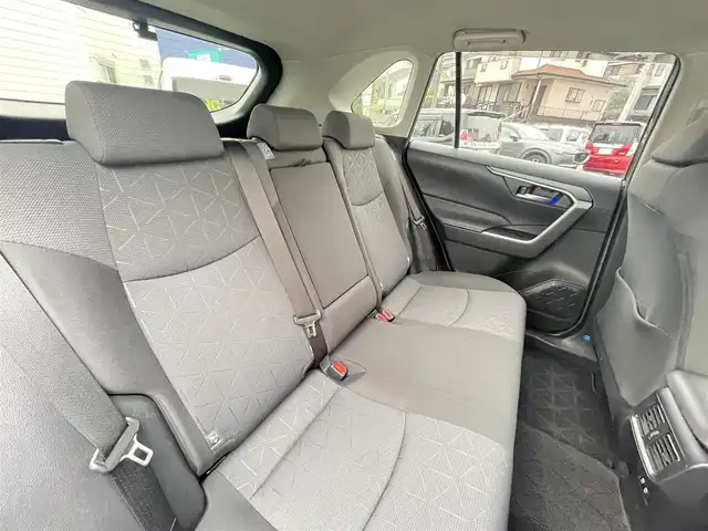 トヨタ ＲＡＶ４ X 熊本県 2020(令2)年 6.5万km グレーメタリック ワンオーナー/サンルーフ/インチアップ車/純正SDナビ（NSZT-Y68T）/【フルセグTV/Bluetooth/HDMI/CD/DVD】/バックカメラ/クルーズコントロール/プリクラッシュセーフティ/パーキングサポートブレーキ/パーキングセンサー/オートハイビーム/車線維持支援/横滑り防止機能/電子パーキング/オートホールド/MTモード/純正18インチアルミホイール/RAV4アルミ製ペダル/ステアリングスイッチ/ETC/前後ドライブレコーダー/スペアキー/純正フロアマット/取扱説明書