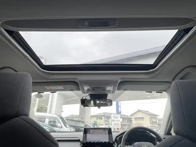 トヨタ ＲＡＶ４ X 熊本県 2020(令2)年 6.5万km グレーメタリック ワンオーナー/サンルーフ/インチアップ車/純正SDナビ（NSZT-Y68T）/【フルセグTV/Bluetooth/HDMI/CD/DVD】/バックカメラ/クルーズコントロール/プリクラッシュセーフティ/パーキングサポートブレーキ/パーキングセンサー/オートハイビーム/車線維持支援/横滑り防止機能/電子パーキング/オートホールド/MTモード/純正18インチアルミホイール/RAV4アルミ製ペダル/ステアリングスイッチ/ETC/前後ドライブレコーダー/スペアキー/純正フロアマット/取扱説明書
