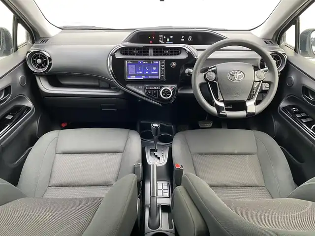 トヨタ アクア S スタイルブラック 岐阜県 2019(令1)年 9.5万km ホワイトパールクリスタルシャイン 純正ナビ(NSCN-W68)/ワンセグTV/Bluetooth/CD/トヨタセーフティセンス/・プリクラッシュセーフティ/・レーンディパーチャーアラート/・オートマチックハイビーム/クリアランスソナー/バックカメラ/ビルトインETC/オートライト/純正15インチホイール/社外フロアマット/スペアキー/スマートキー/保証書