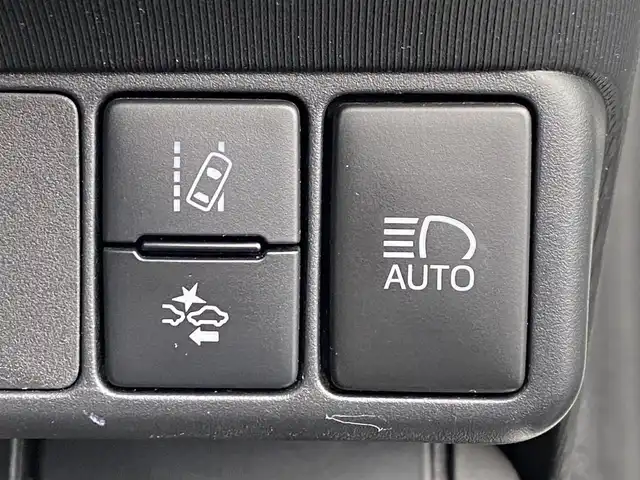 トヨタ アクア S スタイルブラック 岐阜県 2019(令1)年 9.5万km ホワイトパールクリスタルシャイン 純正ナビ(NSCN-W68)/ワンセグTV/Bluetooth/CD/トヨタセーフティセンス/・プリクラッシュセーフティ/・レーンディパーチャーアラート/・オートマチックハイビーム/クリアランスソナー/バックカメラ/ビルトインETC/オートライト/純正15インチホイール/社外フロアマット/スペアキー/スマートキー/保証書