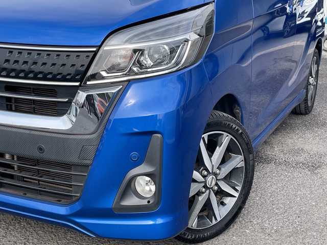 日産 デイズ ルークス HWS X Vセレクション 埼玉県 2018(平30)年 2.3万km オーシャンブルーP 純正ナビ/　DTV/CD/DVD/SD/SD REC/BT/AUX/アラウンドビューモニター　/両側電動スライドドア　　/コーナーセンサー　/エマージェンシーブレーキ　/レーンキープ/アイドリングストップ/ＥＴＣ　/前方ドライブレコーダー/スマートキー/スペアキー×1/ハーフレザーシート(合皮)/プッシュスタート　/純正１５インチＡＷ/フォグランプ/純正フロアマット