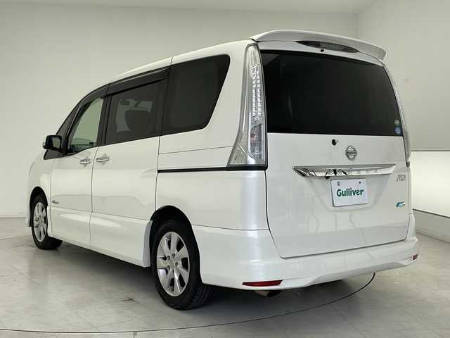 日産 セレナ ハイウェイスター Sハイブリッド 千葉県 2013(平25)年 7.9万km ブリリアントホワイトパール 純正ナビ/　CD/DVD/Bluetooth/フルセグTV/クルーズコントロール/オートライト/フォグランプ/両側パワースライド/ETC/前方ドラレコ/シートバックテーブル/フロアマット/ドアバイザー/電動格納ミラー/スマートキー/スタートボタン/スペアキー