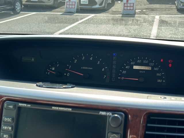 トヨタ ノア X Gセレクション 京都府 2002(平14)年 12.2万km スーパーホワイトⅡ ワンオーナー/純正ナビ(AM、FM、MD、CD、バックカメラ)/ドアバイザー/灰皿/８人乗り/ETC/純正フロアマット/両側スライドドア/スペアキー/ベンチシート