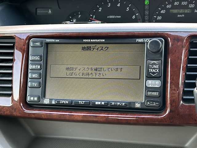 トヨタ ノア X Gセレクション 京都府 2002(平14)年 12.2万km スーパーホワイトⅡ ワンオーナー/純正ナビ(AM、FM、MD、CD、バックカメラ)/ドアバイザー/灰皿/８人乗り/ETC/純正フロアマット/両側スライドドア/スペアキー/ベンチシート
