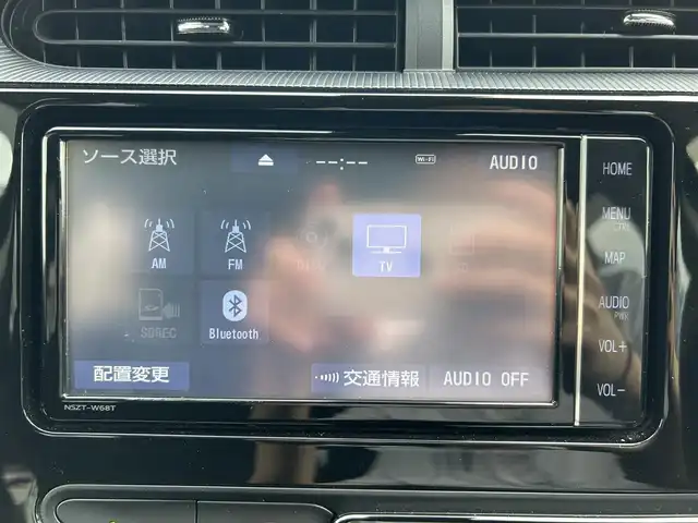 トヨタ アクア G 島根県 2020(令2)年 5.4万km ブラックマイカ 純正ＳＤナビ　/フルセグＴＶ　/ＤＶＤ再生　/Ｂｌｕｅｔｏｏｔｈ接続　/バックカメラ　/前後ドライブレコーダー　/ビルトインＥＴＣ２．０　/オートライト／ハイビーム　/前後コーナーセンサー　/衝突軽減ブレーキ　/横滑り防止装置/レーンキープアシスト/スマートキー/プッシュスタート/フォグランプ/社外15インチアルミホイール（VELAA SPORT）/純正フロアマット