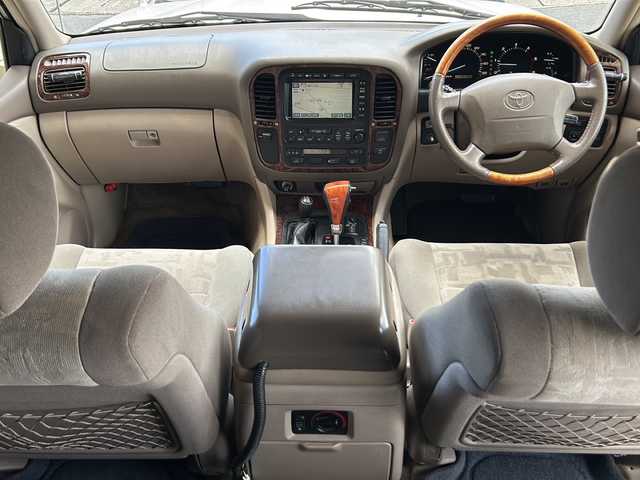 トヨタ ランドクルーザー VX－LTD Gセレクション 新潟県 2001(平13)年 18.2万km ホワイトパールマイカ 純正ナビ/前席シートヒーター/前席パワーシート/ベットキット/AHC/ETC/ルーフレール/保証書/取扱説明書