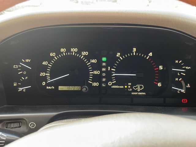 トヨタ ランドクルーザー VX－LTD Gセレクション 新潟県 2001(平13)年 18.2万km ホワイトパールマイカ 純正ナビ/前席シートヒーター/前席パワーシート/ベットキット/AHC/ETC/ルーフレール/保証書/取扱説明書
