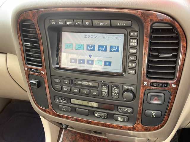 トヨタ ランドクルーザー VX－LTD Gセレクション 新潟県 2001(平13)年 18.2万km ホワイトパールマイカ 純正ナビ/前席シートヒーター/前席パワーシート/ベットキット/AHC/ETC/ルーフレール/保証書/取扱説明書