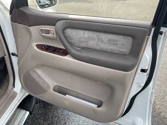 トヨタ ランドクルーザー VX－LTD Gセレクション 新潟県 2001(平13)年 18.2万km ホワイトパールマイカ 純正ナビ/前席シートヒーター/前席パワーシート/ベットキット/AHC/ETC/ルーフレール/保証書/取扱説明書