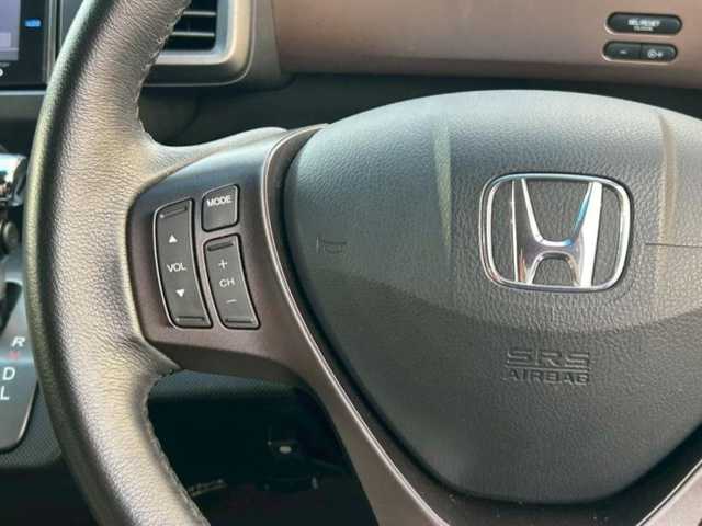 ホンダ フリード ハイブリット ジャストセレクション 沖縄県 2014(平26)年 7.7万km 黒 (株)IDOMが運営する【じしゃロンOO店】の自社ローン専用車両になりますこちらは現金またはオートローンご利用時の価格です。自社ローンご希望の方は別途その旨お申付け下さい/純正ナビ　/バックカメラ　/ＥＴＣ　/両側パワースライドドア　/クルーズコントロール　/ドライブレコーダー　/スマートキー　/純正アルミホイール　