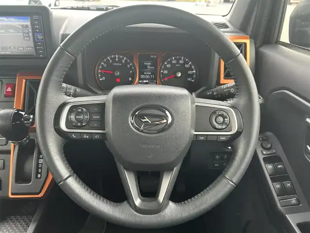 ダイハツ タフト G ターボ 岡山県 2021(令3)年 2.1万km ブラックマイカメタリック 登録時走行距離20557km/純正ナビ/（フルセグTV/Bluetooth/DVD/CD）/スマートアシスト/衝突回避支援ブレーキ機能/レーンキープアシスト/横滑り防止装置/レーダークルーズコントロール/前席シートヒーター/全方位カメラ/バックカメラ/前後コーナーセンサー/プッシュスタート/スマートキー/ETC/ルーフレール/純正フロアマット/純正15インチアルミホイール/LEDヘッドライト