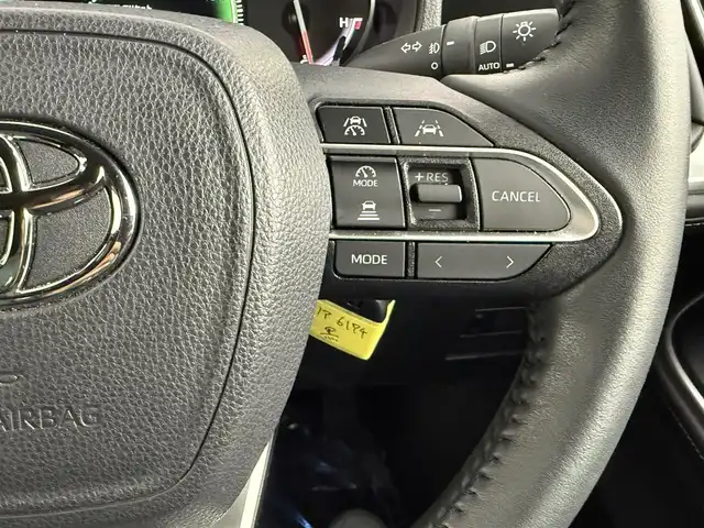 トヨタ ノア S－Z 埼玉県 2023(令5)年 3.5万km アティチュードブラックマイカ 禁煙車　純正10.5型ナビ　後席モニター　CD　DVD　BT　HDMI　TV　3眼ヘッドライト　ETC2.0　ドライブレコーダー　バックカメラ　ハーフレザーシート　温シート　スペアキー　衝突被害軽減