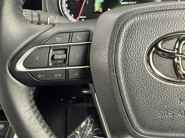 トヨタ ノア S－Z 埼玉県 2023(令5)年 3.5万km アティチュードブラックマイカ 禁煙車　純正10.5型ナビ　後席モニター　CD　DVD　BT　HDMI　TV　3眼ヘッドライト　ETC2.0　ドライブレコーダー　バックカメラ　ハーフレザーシート　温シート　スペアキー　衝突被害軽減