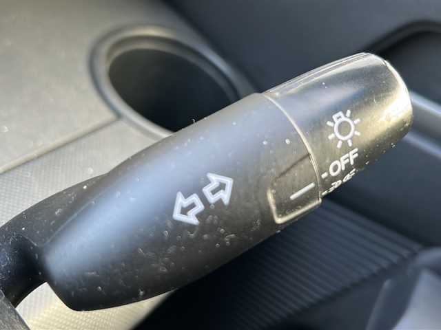 ホンダ フリード スパイク G ジャストセレクション 東京都 2012(平24)年 9.1万km モダンスティールM 純正メモリナビ　型式：VXM-128VS/【TV/DVD/CD/USB/SD】/パワースライドドア/ETC/ドライブレコーダー/ＨＩＤオートライト/横滑り防止装置/電動格納ミラー/スタッドレスタイヤ積込