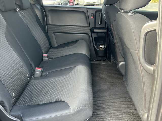 ホンダ フリード スパイク G ジャストセレクション 東京都 2012(平24)年 9.1万km モダンスティールM 純正メモリナビ　型式：VXM-128VS/【TV/DVD/CD/USB/SD】/パワースライドドア/ETC/ドライブレコーダー/ＨＩＤオートライト/横滑り防止装置/電動格納ミラー/スタッドレスタイヤ積込