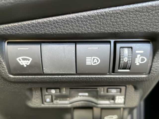 トヨタ カローラ クロス ハイブリッド Z 山形県 2025(令7)年 0.2万km ブラックマイカ ・ワンオーナー/・４WD/・モデリスタフルエアロ/・純正ディスプレイオーディオ/フルセグ/Bluetooth//AppleCarPlay/AndroidAuto/・バックカメラ/・前後純正ドラレコ/・ビルトインETC2.0/・プリクラッシュセーフティ/・レーダークルーズコントロール/・レーントレーシングアシスト/・オートマチックハイビーム/・ロードサインアシスト/・プロアクティブドライビングアシスト/・発進遅れ告知/・シグナルロードプロジェクション/・前席シートヒーター、ベンチレーション/・D席パワーシート/・ハンズフリーパワーバックドア/・フロントワイパーデアイサー/・置くだけ充電/・純正AW/・純正マット/・スペアキー1本/・保証書/・取扱説明書