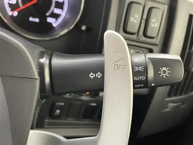 三菱 デリカＤ：５ D－Power package 埼玉県 2015(平27)年 3.5万km ウォームホワイトP/クールシルバー ナビ　後席　両側電動　温シート　Ｂカメラ　クルーズコントロール　ビルトインＥＴＣ　フルセグＴＶ　ＣＤ／ＤＶＤ　Ｂｌｕ－ｒａｙ　ＢＴ　ＨＤＭＩ　キセノンヘッドライト　フルフラット　ＭＴモード付ＡＴ