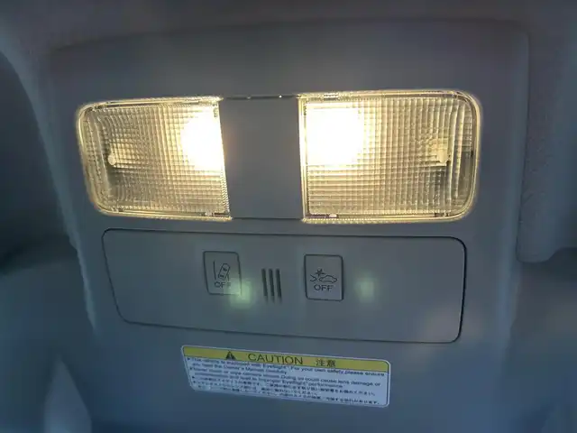 スバル インプレッサ スポーツ 2．0i－S アイサイト 青森県 2013(平25)年 2.7万km サテンホワイトパール ４WD/純正SDナビ/（BT／AM／FM／DVD〉/バックカメラ/ハーフレザーシート（黒）/パワーシート（運転席）/ステアリングスイッチ/パドルシフト/レーダークルーズコントロール/車線逸脱システム/アイドリングストップ/純正夏タイヤ積載/ETC/保証書/取り扱い説明書