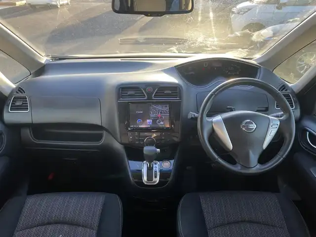 日産 セレナ HWS S HV Vセレ +SeftyⅡ 群馬県 2016(平28)年 8.8万km ブリリアントホワイトパール (株)IDOMが運営する【じしゃロン伊勢崎店】の自社ローン対象車両になります。こちらは現金ご利用時の価格です。自社ローンご希望の方は別途その旨お申付け下さい。/両側パワースライドドア/エマージェンシーブレーキ/コーナーセンサー/社外メモリーナビゲーション/アラウンドビューモニター/CD/DVD/SD/BT/DTV/フリップダウンモニター/クルーズコントロール/ETC/アイドリングストップ/LEDヘッドライト/オートライト/フォグライト/ドアバイザー