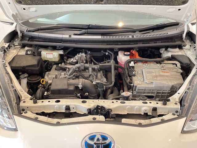 トヨタ アクア 福井県 2019(令1)年 8.9万km ホワイトパールクリスタルシャイン 純正７インチSDナビ/ワンセグTV/BT/CD/SD/AUX/AM/FM/バックカメラ/セーフティセンス/・パーキングサポートブレーキ/・レーンキープアシスト/・クリアランスソナー/・オートハイビーム/・先行車発進お知らせ/ビルトインETC/オートライト/LEDヘッドライト/プッシュスタート/スマートキー×2/社外フロアマット/ステアリングスイッチ