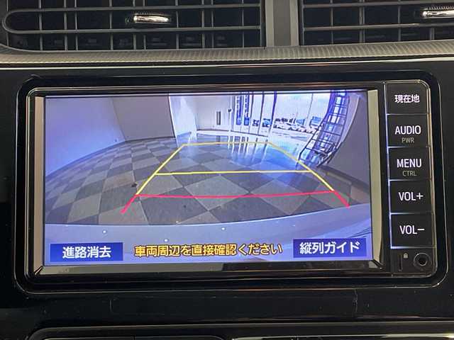 トヨタ アクア 福井県 2019(令1)年 8.9万km ホワイトパールクリスタルシャイン 純正７インチSDナビ/ワンセグTV/BT/CD/SD/AUX/AM/FM/バックカメラ/セーフティセンス/・パーキングサポートブレーキ/・レーンキープアシスト/・クリアランスソナー/・オートハイビーム/・先行車発進お知らせ/ビルトインETC/オートライト/LEDヘッドライト/プッシュスタート/スマートキー×2/社外フロアマット/ステアリングスイッチ