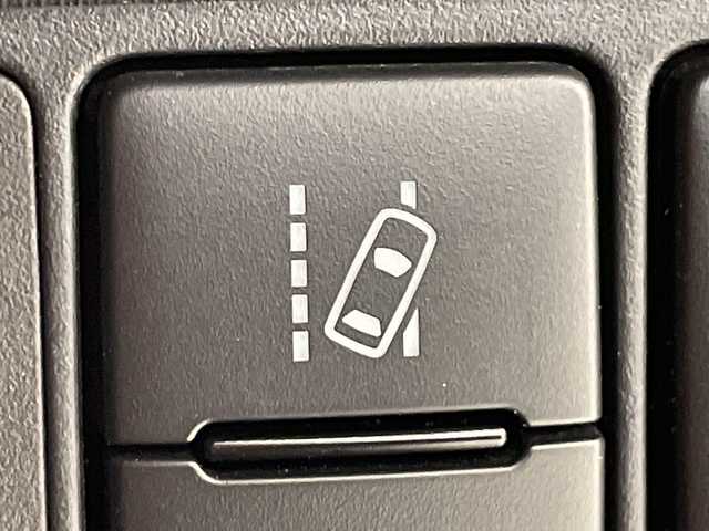 トヨタ アクア 福井県 2019(令1)年 8.9万km ホワイトパールクリスタルシャイン 純正７インチSDナビ/ワンセグTV/BT/CD/SD/AUX/AM/FM/バックカメラ/セーフティセンス/・パーキングサポートブレーキ/・レーンキープアシスト/・クリアランスソナー/・オートハイビーム/・先行車発進お知らせ/ビルトインETC/オートライト/LEDヘッドライト/プッシュスタート/スマートキー×2/社外フロアマット/ステアリングスイッチ