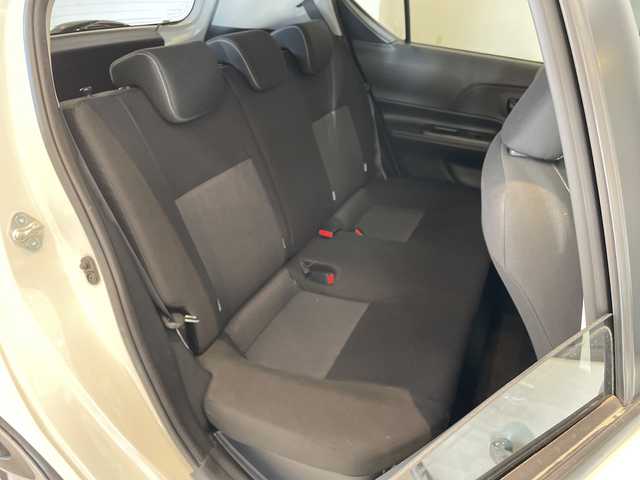 トヨタ アクア 福井県 2019(令1)年 8.9万km ホワイトパールクリスタルシャイン 純正７インチSDナビ/ワンセグTV/BT/CD/SD/AUX/AM/FM/バックカメラ/セーフティセンス/・パーキングサポートブレーキ/・レーンキープアシスト/・クリアランスソナー/・オートハイビーム/・先行車発進お知らせ/ビルトインETC/オートライト/LEDヘッドライト/プッシュスタート/スマートキー×2/社外フロアマット/ステアリングスイッチ