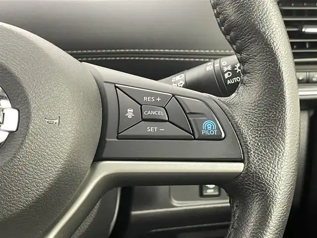 日産 セレナ ハイウェイスターVセレクションⅡ 埼玉県 2019(令1)年 4.8万km ダイヤモンドブラック プロパイロット/フリップダウンモニター/純正９インチナビ/衝突軽減/全周囲カメラ/両側パワースライドドア/パーキングアシスト/デジタルインナーミラー/フルセグＴＶ/ステアリングスイッチ/スマートキー/プッシュスタート/ＥＴＣ
