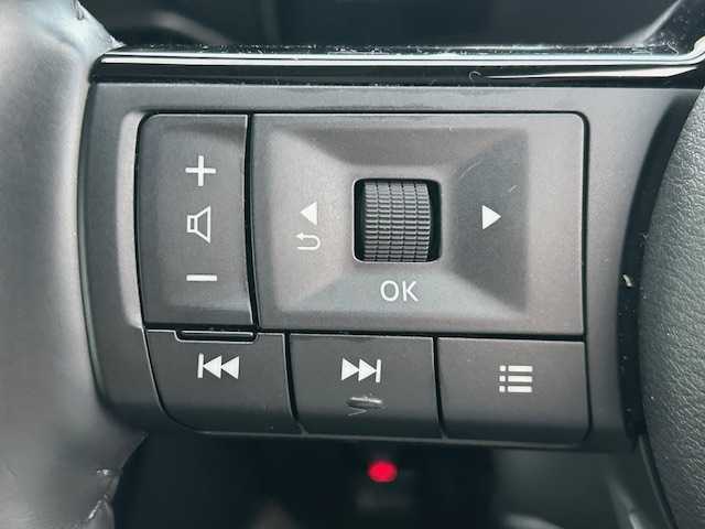 日産 セレナ e－パワー ハイウェイスター V 茨城県 2023(令5)年 4.7万km ダイヤモンドブラック 純正ナビ　/純正ＡＷ　/全方位カメラ　/両側パワースライドドア　/パーキングアシスト　/ＥＴＣ２．０　/前後ドライブレコーダー　/コーナーセンサー　/ＬＥＤ　/デジタルインナーミラー　/オートクルーズコントロール/ブラインドスポットモニター/オートライト/スマートキー/スペアキー/純正フロアマット/3列シート