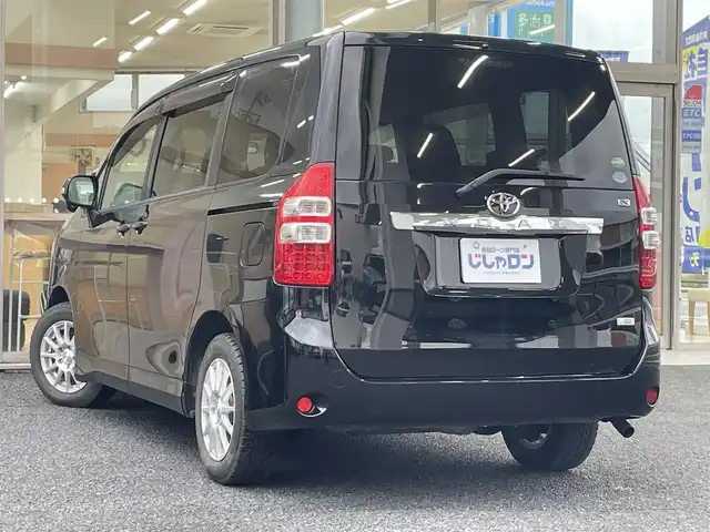 トヨタ ノア X スペシャルエディション 岐阜県 2013(平25)年 9.2万km ブラック 純正SD7型ナビ(NSZT-W64G)/(フルセグテレビ/CD/DVD/Bluetooth)/バックカメラ/ステアリングリモコン/ビルトインETC/ドライブレコーダー/プッシュスタート/両側パワースライドドア/オートライト