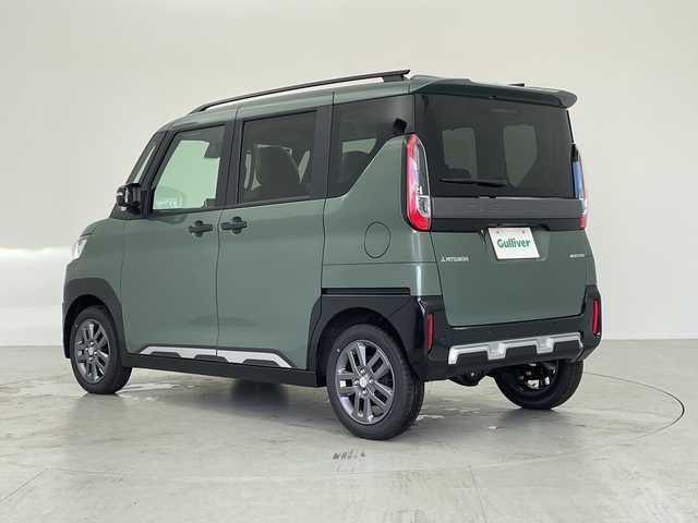 三菱 デリカミニ T プレミアム 愛知県 2025(令7)年 0.1万km未満 緑／グレー 登録済未使用車　5km/純正9型ディスプレイオーディオ/・Bluetooth/・フルセグテレビ/・Miracast/全方位モニター/ハーフレザーシート/シートヒーター/ステアリングヒーター/両側パワースライドドア/レーダークルーズコントロール/衝突軽減ブレーキ/レーンキープアシスト/前後コーナーセンサー/電子パーキング/オートホールド/パドルシフト/ダウンヒルアシストコントロール/ステアリングスイッチ