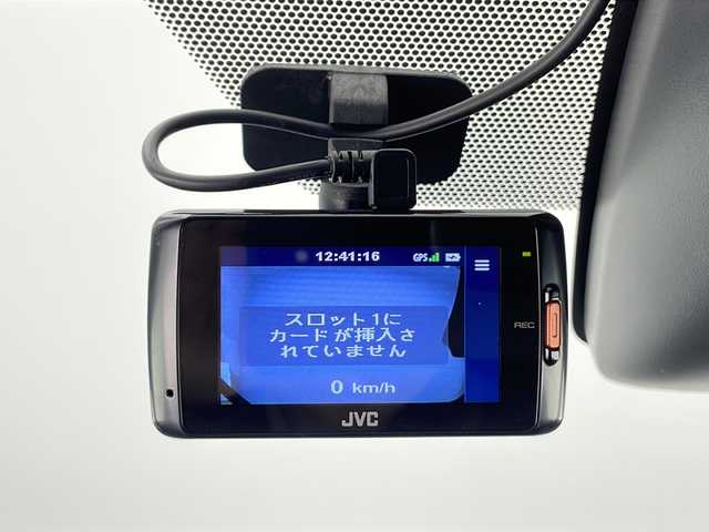 トヨタ エスクァイア ハイブリッド Gi プレミアムパッケージ ブラックテーラード 長野県 2020(令2)年 2.6万km ブラック 純正9インチナビ/両側パワースライドドア/トヨタセーフティセンスC/クルーズコントロール/ドライブレコーダー/パーキングサポートブレーキ/クリアランスソナー/バックカメラ/先行車発進お知らせ/フルセグTV/Bluetooth/CD/DVD/USB/HDMI/ビルトインETC（DSRC）/シートヒーター（運転席、助手席）/オートライト/LEDヘッドライト/オートマチックハイビーム/フォグランプ/ステアリングスイッチ/ステアリングヒーター/革巻きステアリング/純正フロアマット/純正アルミホイール/2列目サンシェード/電動格納ミラー/ウインカーミラー/ドアバイザー