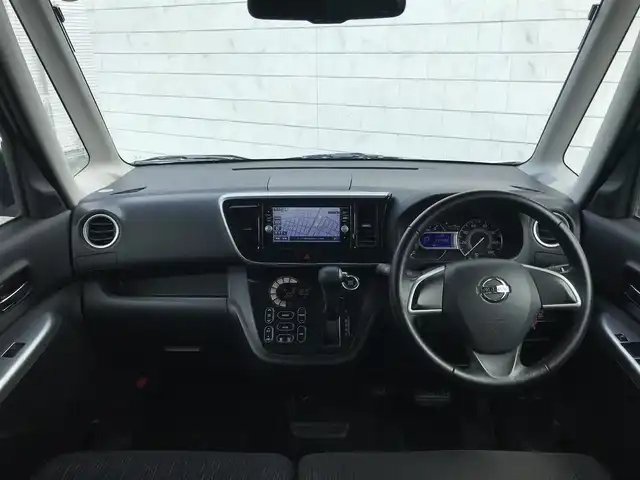日産 デイズ ルークス ハイウェイスターX 栃木県 2015(平27)年 5.6万km アメジストブラック/シルキーホワイト 株)IDOMが運営する【じしゃロン小山店】の自社ローン専用車両になります。こちらは現金またはオートローンご利用時の価格です。自社ローンご希望の方は別途その旨お申付け下さい//禁煙車/純正フルセグナビ/（CD/DVD/AM/FMラジオ）/(Bluetooth)/スマートキー/プッシュスタート/バックカメラ/オールアラウンドビュー/ＥＴＣ/片側パワースライドドア/エマージェンシーブレーキ/アイドリングストップ/電動格納ドアミラー/パワーウインドウ/自動防眩ミラー