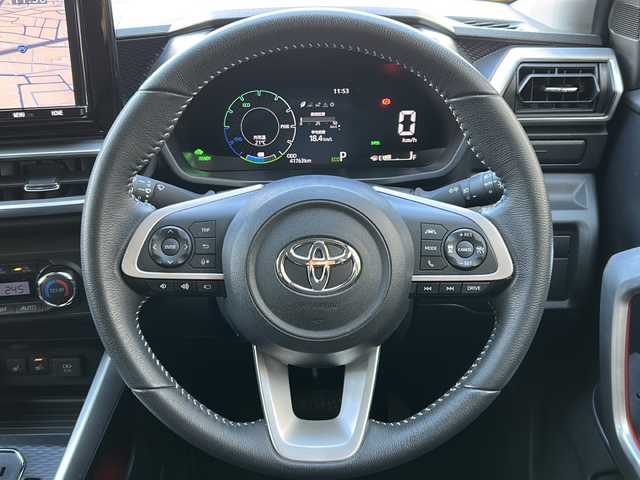 トヨタ ライズ Z 兵庫県 2023(令5)年 4.3万km ブラックマイカメタリック ワンオーナー/純正メーカーSDナビ/　Bluetooth/CD/AM//FM/フルセグテレビ（走行中視聴不可）/アラウンドビューモニター/純正ビルトインETC2.0/前後ドライブレコーダー/ブレーキホールド/ブラインドスポットモニター/パーキングアシスト/アダプティブクルーズコントロール/アンチロック・ブレーキ・システム/レーンキープアシスト/前後コーナーセンサー/横滑り防止装置/盗難防止装置/衝突被害軽減システム/シートヒーター（D+N席）/純正フロアマット/純正アルミホイール/LEDヘッドライト/オートマチックハイビーム/パワーウィンドウ/パワーステアリング/スマートキー/スペアキー（1本）/エアバッグ（W）/カーテンエアバッグ/保証書/取扱説明書