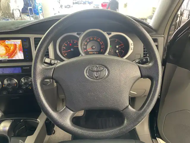 トヨタ ハイラックス サーフ SSR－X LTD 道央・札幌 2006(平18)年 14万km ブラック ・4WD/・社外メモリナビ/・CD/DVD/SD/フルセグTV/・Bluetooth接続/・社外エンジンスターター/・センターデフロック/・社外シートカバー/・ルーフレール/・ETC/AC100V/・オートライト/LEDヘッドライト/・フォグランプ/ドアバイザー