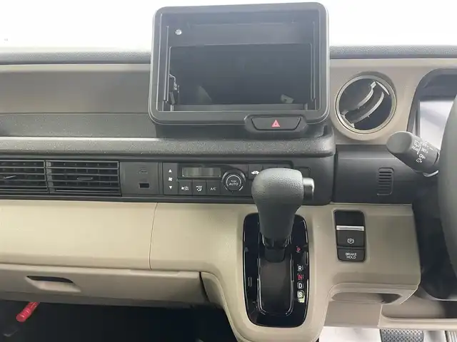 ホンダ Ｎ ＢＯＸ JOY ターボ 秋田県 2025(令7)年 0.1千km ベージュⅡ ４WD/オーディオレス/クルーズコントロール/前後コーナーセンサー/前席シートヒーター/レーンキープアシスト/衝突被害軽減システム/カーテンエアバック/両側パワースライドドア/ウィンカーミラーリアサンシェード/パドルシフト/LEDヘッドライト/スマートキー/スペアキー