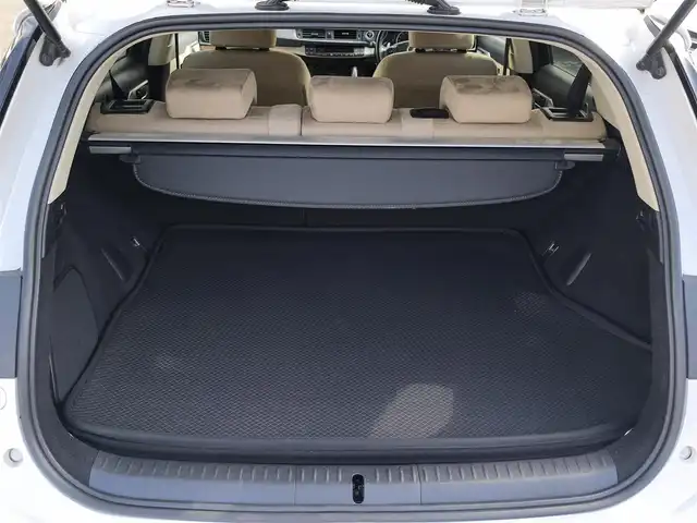 レクサス ＣＴ 200h バージョンC 熊本県 2018(平30)年 11.5万km ソニッククォーツ 純正ナビ/【フルセグTV/Bluetooth/CD/DVD】/バックカメラ/レーダークルーズコントロール/衝突軽減防止装置/コーナーセンサー/レーンキープアシスト/パドルシフト/オートLEDライト/オートハイビーム/ウィンカーミラー/純正16インチAW/前席パワーシート/前席シートヒーター/革巻きステアリング/ステアリングスイッチ/ドライブレコーダー/ETC2.0/純正ドアバイザー/純正フロアマット/横滑り防止装置/ABS/盗難防止装置