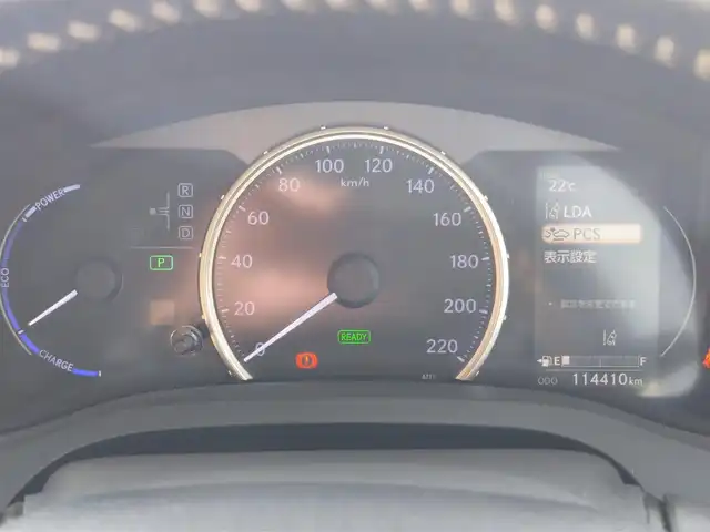 レクサス ＣＴ 200h バージョンC 熊本県 2018(平30)年 11.5万km ソニッククォーツ 純正ナビ/【フルセグTV/Bluetooth/CD/DVD】/バックカメラ/レーダークルーズコントロール/衝突軽減防止装置/コーナーセンサー/レーンキープアシスト/パドルシフト/オートLEDライト/オートハイビーム/ウィンカーミラー/純正16インチAW/前席パワーシート/前席シートヒーター/革巻きステアリング/ステアリングスイッチ/ドライブレコーダー/ETC2.0/純正ドアバイザー/純正フロアマット/横滑り防止装置/ABS/盗難防止装置