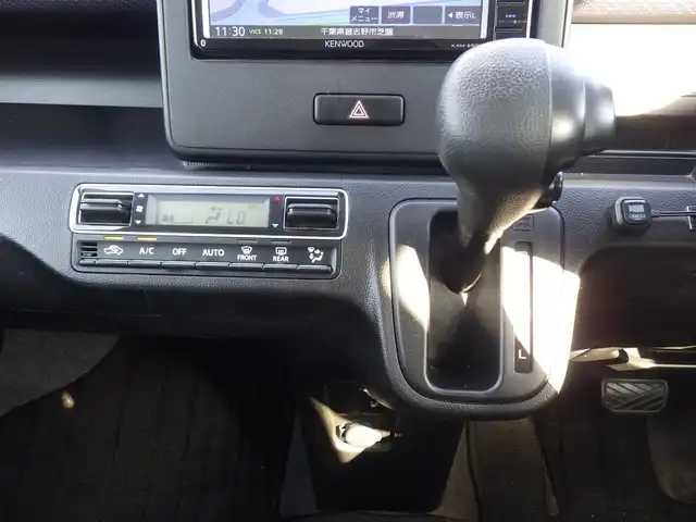 マツダ フレア ハイブリッド XS 千葉県 2018(平30)年 6.6万km シルバー 155/65R14/レーダーブレーキサポート/アイドリングストップ/ヘッドアップディスプレイ/社外メモリーナビ/地デジTV/【DVD/CD再生機能　Bluetooth接続】/バックカメラ/運転席シートヒーター/革巻きステアリング/ウインカーミラー/HIDヘッドライト/純正14インチアルミホイル/携帯リモコン