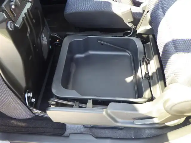 マツダ フレア ハイブリッド XS 千葉県 2018(平30)年 6.6万km シルバー 155/65R14/レーダーブレーキサポート/アイドリングストップ/ヘッドアップディスプレイ/社外メモリーナビ/地デジTV/【DVD/CD再生機能　Bluetooth接続】/バックカメラ/運転席シートヒーター/革巻きステアリング/ウインカーミラー/HIDヘッドライト/純正14インチアルミホイル/携帯リモコン