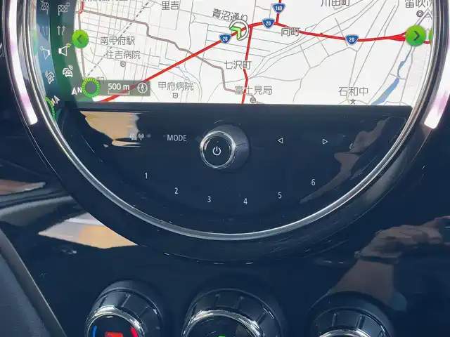 ＭＩＮＩ ＢＭＷ ミニ クロスオーバー クーパー D 山梨県 2020(令2)年 3.7万km ホワイト・シルバー 純正ナビ(BT/USB/AM/FM)/バックカメラ/社外地デジチューナー(RUE-T500)/インテリジェントセーフティ/歩行者警告（昼間）/ACC/パーキングアシスト/HUD/パワーバックドア/横滑り防止装置/クリアランスソナー/前後ドライブレコーダー/アイドリングストップ/ミラー型ETC/タイヤ空気圧警告システム/革巻きステアリング/ステアリングスイッチ/純正フロアマット/LEDヘッドライト/前後フォグランプ/オートワイパー/スマートキー2本/保証書/取扱説明書