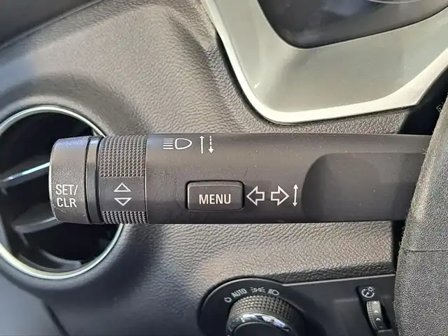 シボレー カマロ LT RS 大阪府 2010(平22)年 11.4万km 黒 /正規ディーラー車//黒革シート//サンルーフ//ラルグス車高調//大型リアウィング//カロッツェリアディスプレイオーディオ(FH-9200DVD)/・BT・CD・DVD・FM・AM//gorillaナビ(NV-SB541DT)/・ワンセグTV//ETC//BOSTON PREMIUM AUDIO//イルミネーションスカッフプレート//社外22インチアルミホイール//シートヒーター//ブレンボキャリパーカバー//保証書//取扱説明書//スペアキー