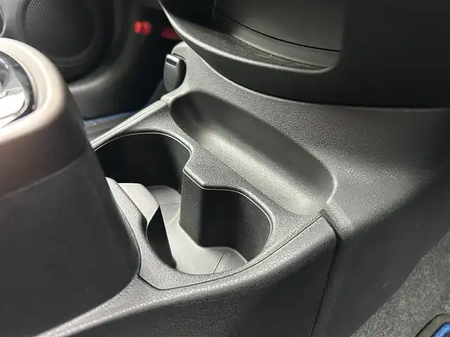 日産 ノート e－パワー メダリスト 愛媛県 2017(平29)年 3.5万km ガンＭ 純正ナビ　フルセグＴＶ　Ｂｌｕｅｔｏｏｔｈ　ＤＶＤ　デジタルインナーミラー　アラウンドビューモニタ　エマージェンシーブレーキ　ハーフレザーシート　ＥＴＣ　ドライブレコーダー　ＬＥＤ　前後コーナーセンサー