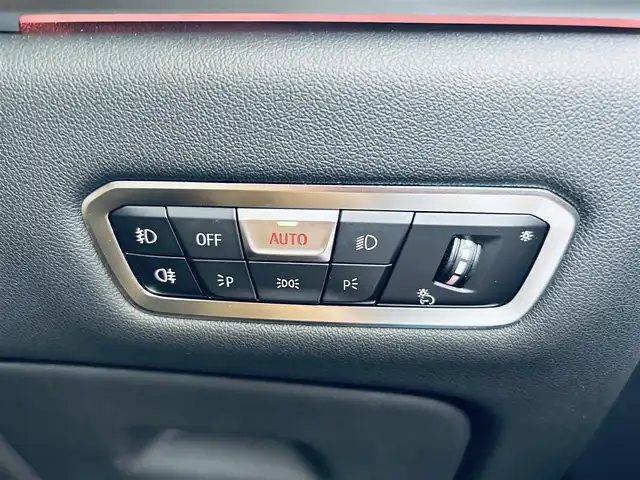 ＢＭＷ Ｘ７ xDrive35d Mスポーツ 大阪府 2019(令1)年 1.7万km 黒 イノベーションP/リアエンターテイメント/サンルーフ/HUD/ハーマンカードン/黒革/メモリ付きパワーシート/エアシートヒーター/ACC/純正ナビ/TV/360度カメラ/applecarplay/純正22インチAW/LEDヘッドライト/電動リアゲート/電動格納サードシート/ワイヤレス充電/ブラインドスポット/ディスプレイキー
